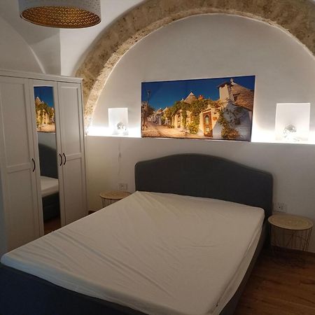 Suite Vecchia Dante บารี ภายนอก รูปภาพ